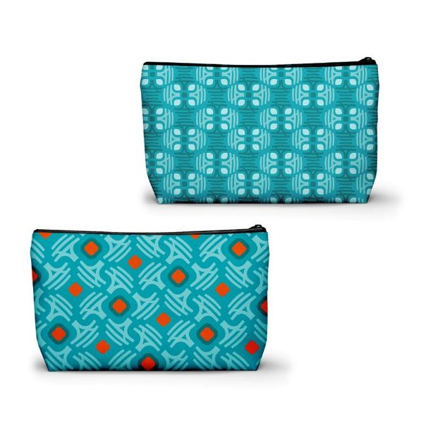 nylan-cosmetic-bag-with-non-woven-lining